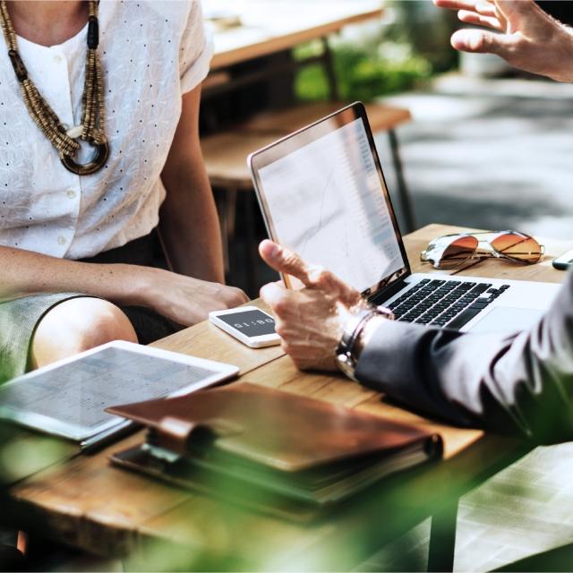 Improve processes with Conga Digital Commerce